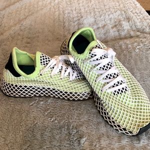 Neon mesh quick dry Adidas tennis shoes